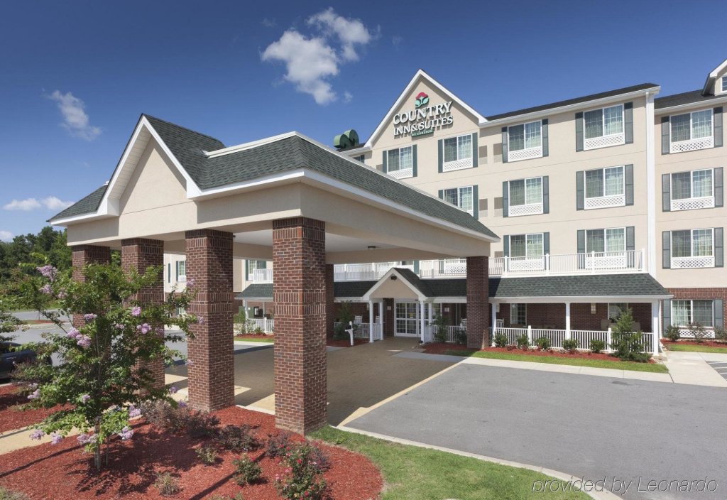 Country Inn & Suites by Radisson, Rocky Mount, NC image