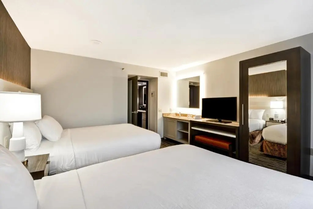 Embassy Suites by Hilton Charlotte - Chambres