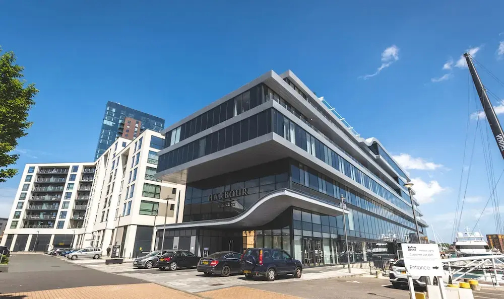 Luxurious 1 Bed Apartment City Centre VIP
