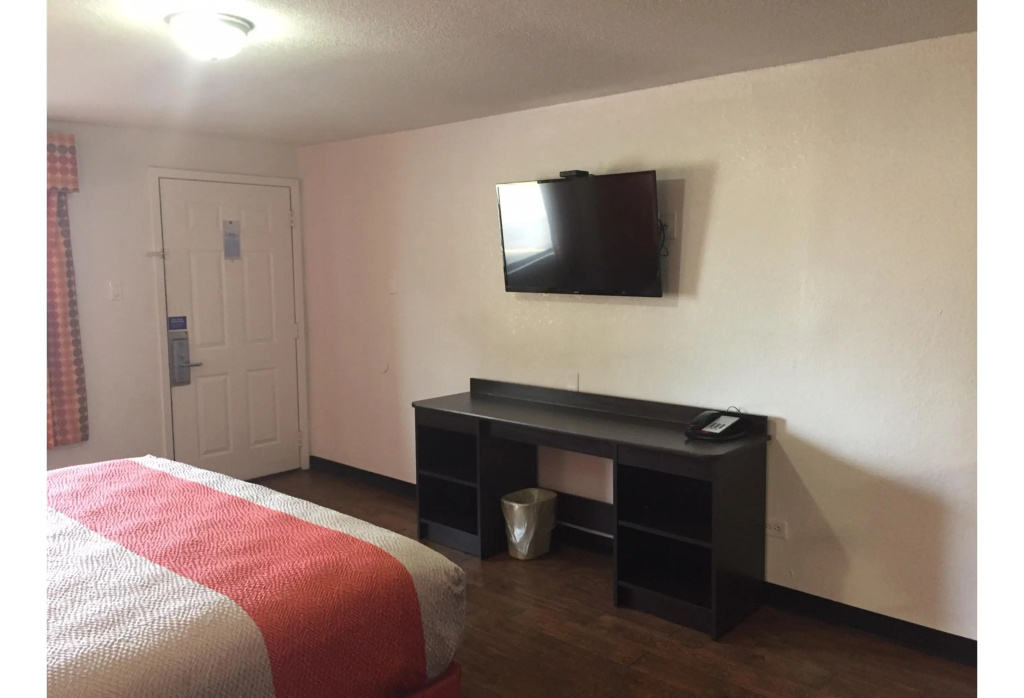 Motel 6 Waco, TX — 5