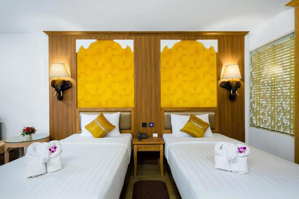 Deluxe Double room (twin beds)