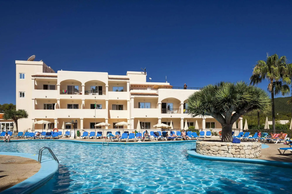 Invisa Hotel Club Cala Blanca - Général