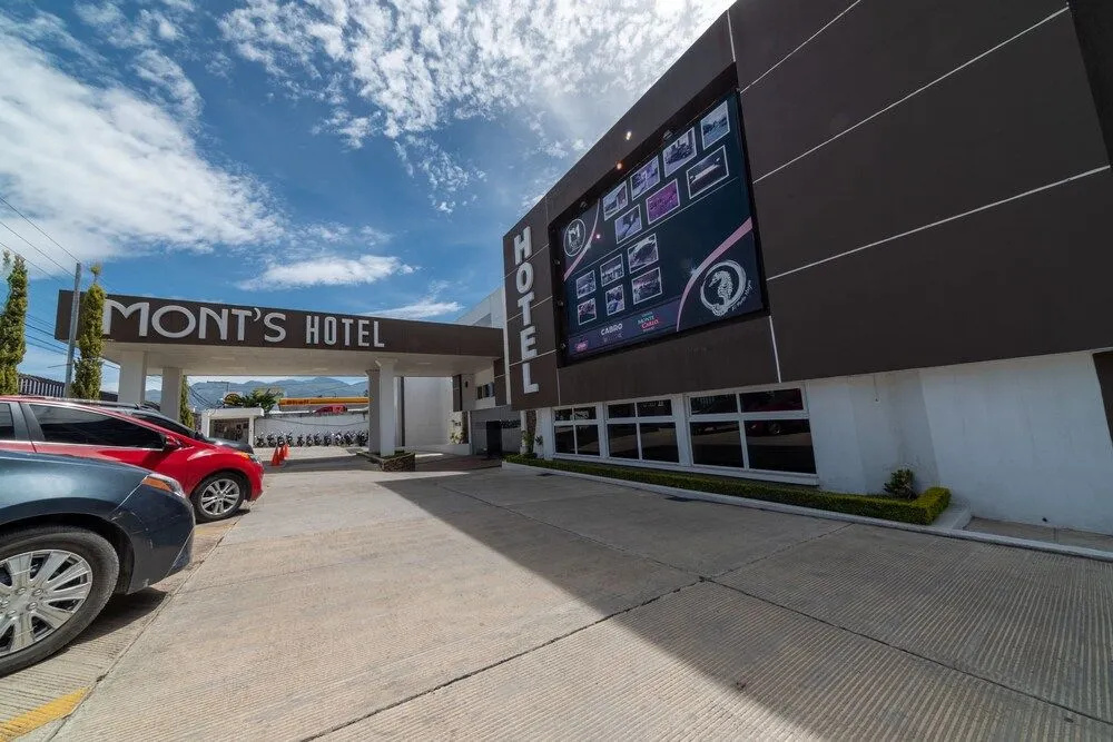 Mont's Hotel