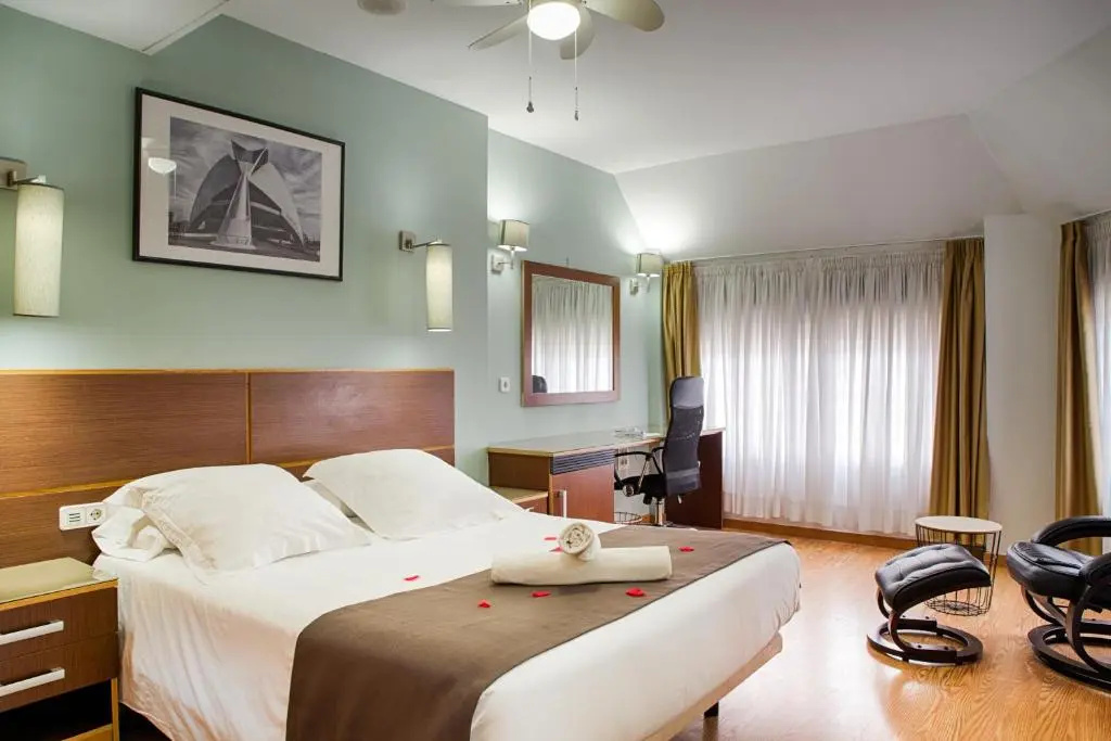 Hotel Plaza Alaquas - Chambres