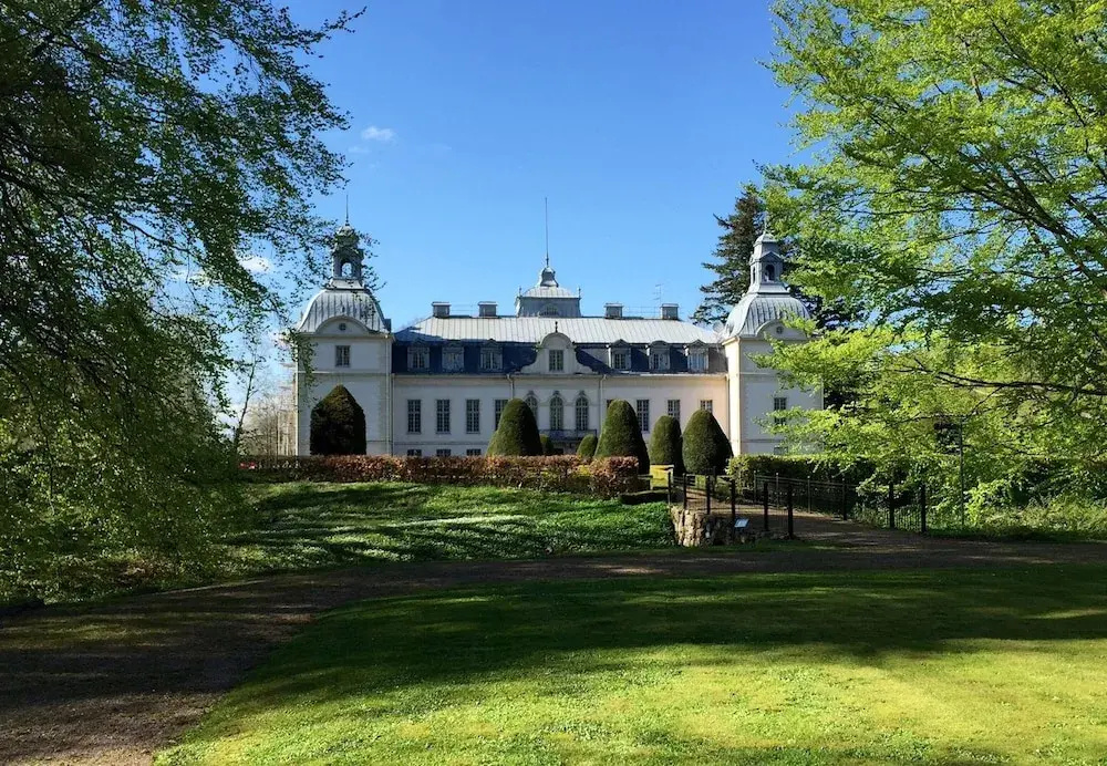 Kronovalls vinslott