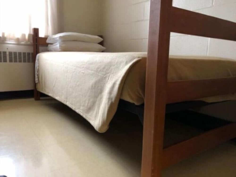 FX Hall Residences - Hostel — 2