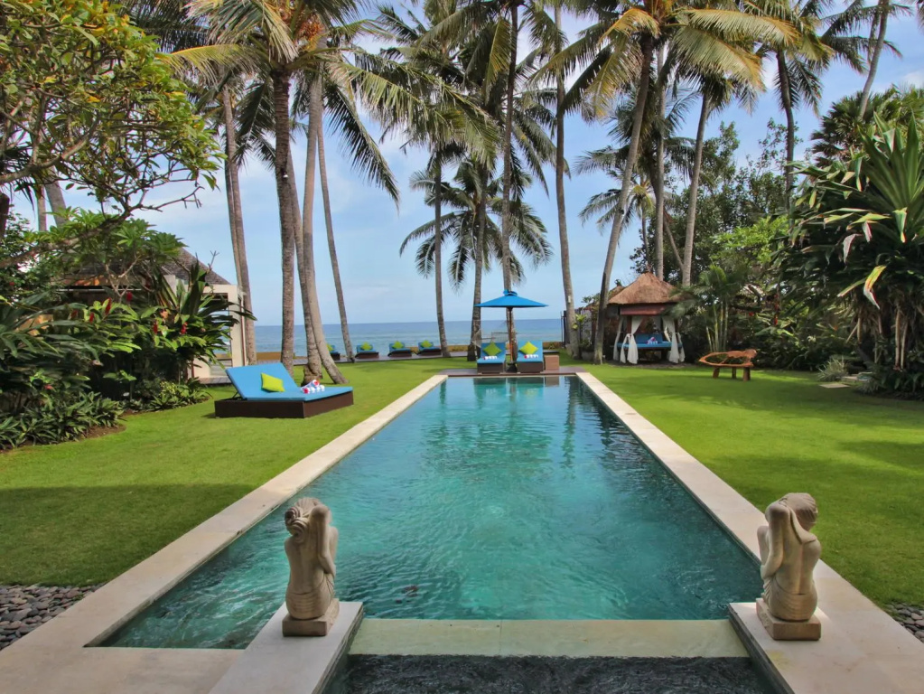 3 Bedrooms Villa
