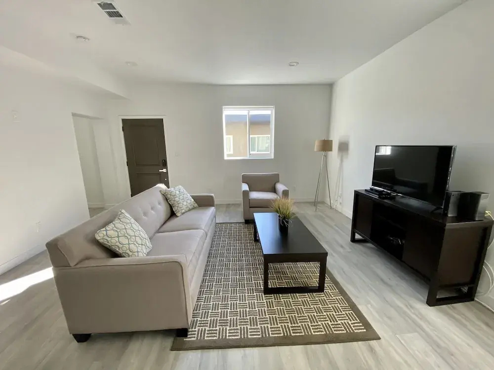 Entire Apartments Near LAX Stays