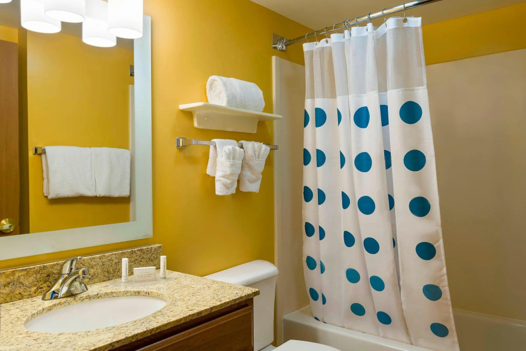 1 Bedroom Double Suite (full double bed)