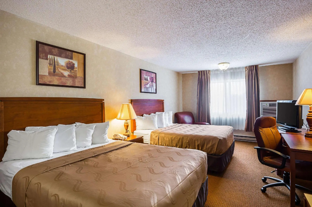 Quadruple Suite