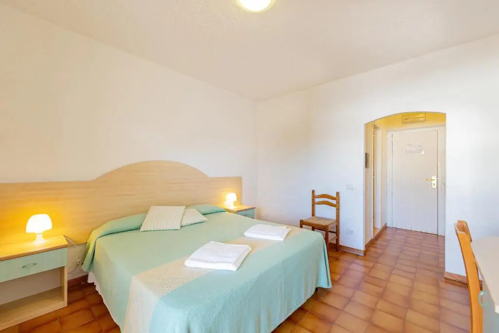 Standard Double room (full double bed)