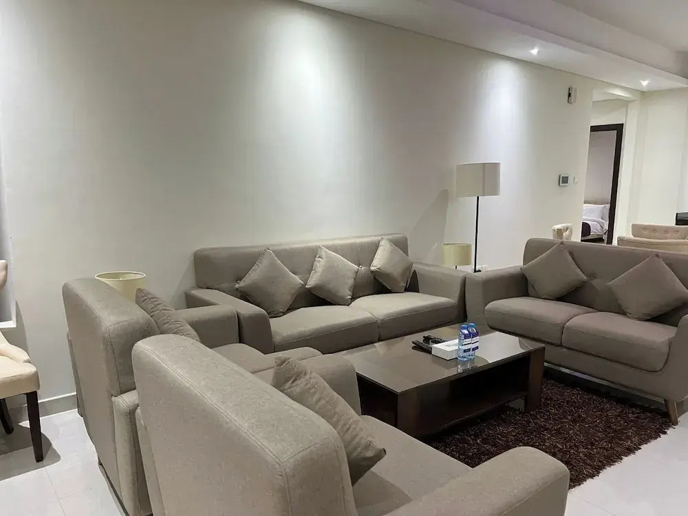 3 Bedrooms Family Apartment with city view