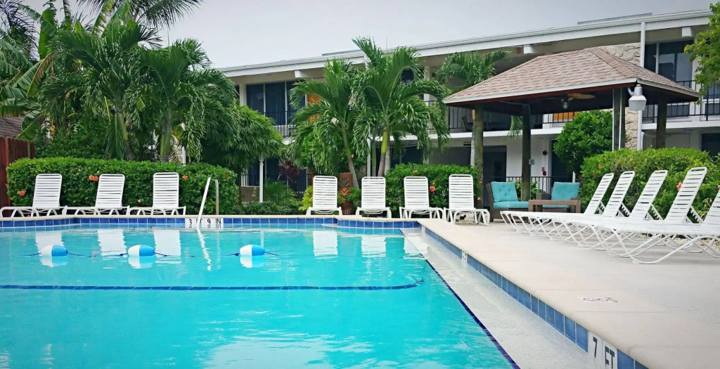 Dolphin Key Resort - Général