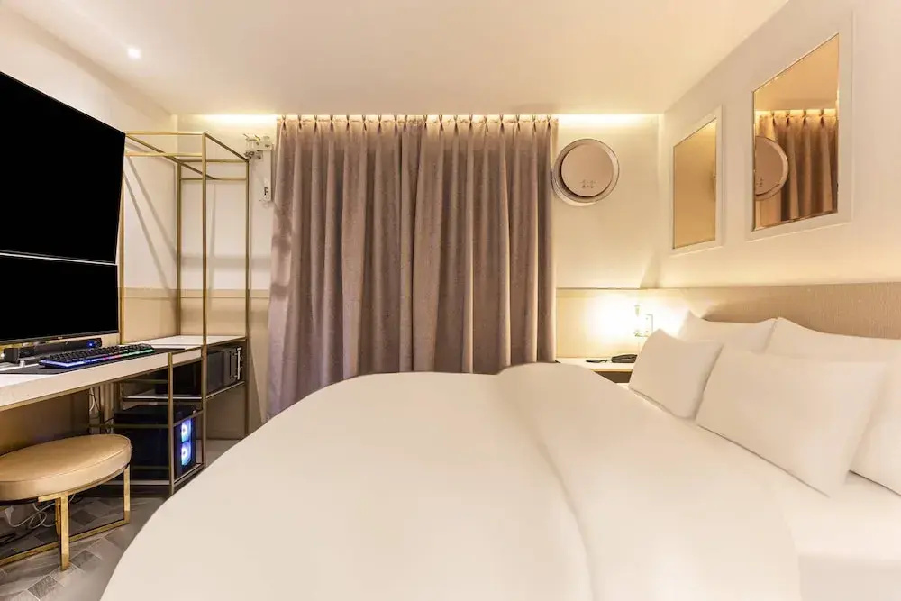 Hotel photo 12