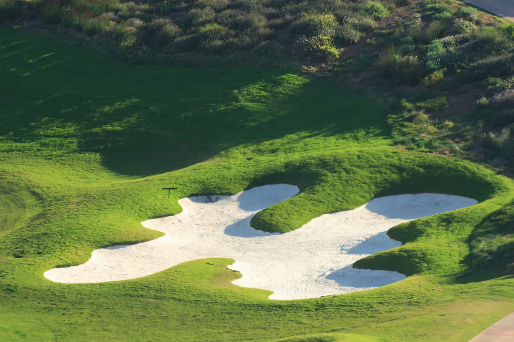 Pinnacle Point Beach and Golf Resort - Général