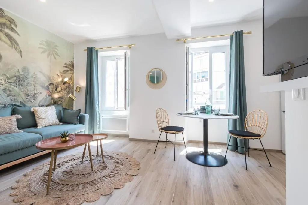 Отель Lovely Apartment City Center Heart - AC, фото 12