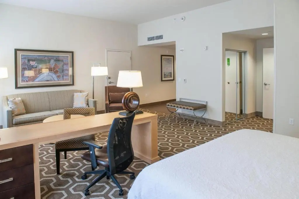 Hampton Inn & Suites New Orleans Downtown (French Qtr Area) - Chambres