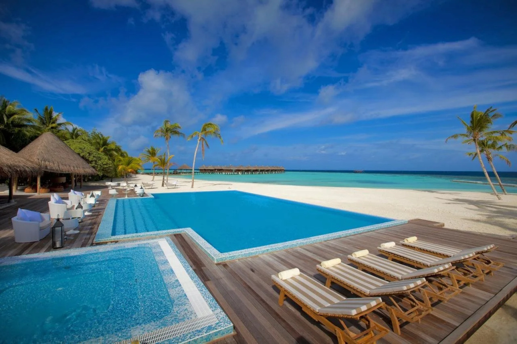 Beach & Waterfront