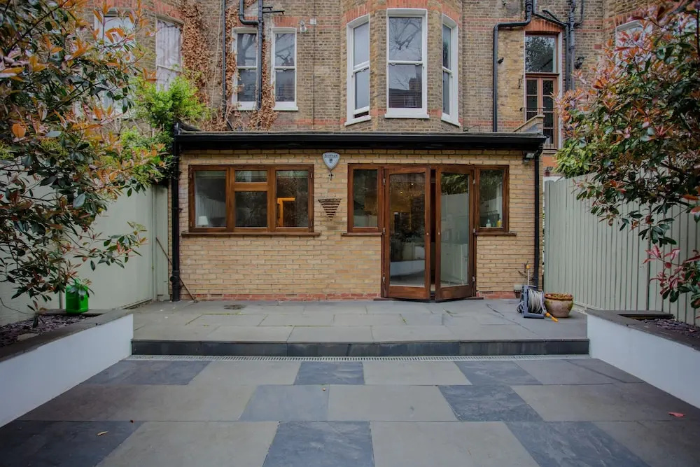 Garden Flat in Shepherds Bush