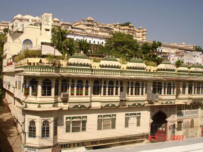 Hotel Raj Palace By Howard - Chambres
