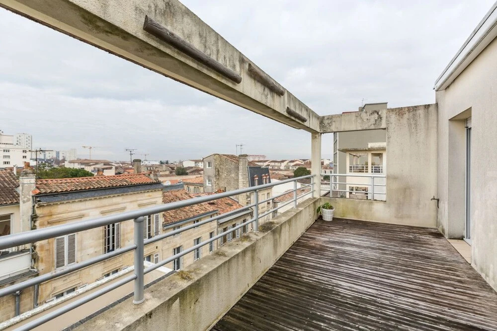Warm Apartment With Parking and Terrace
