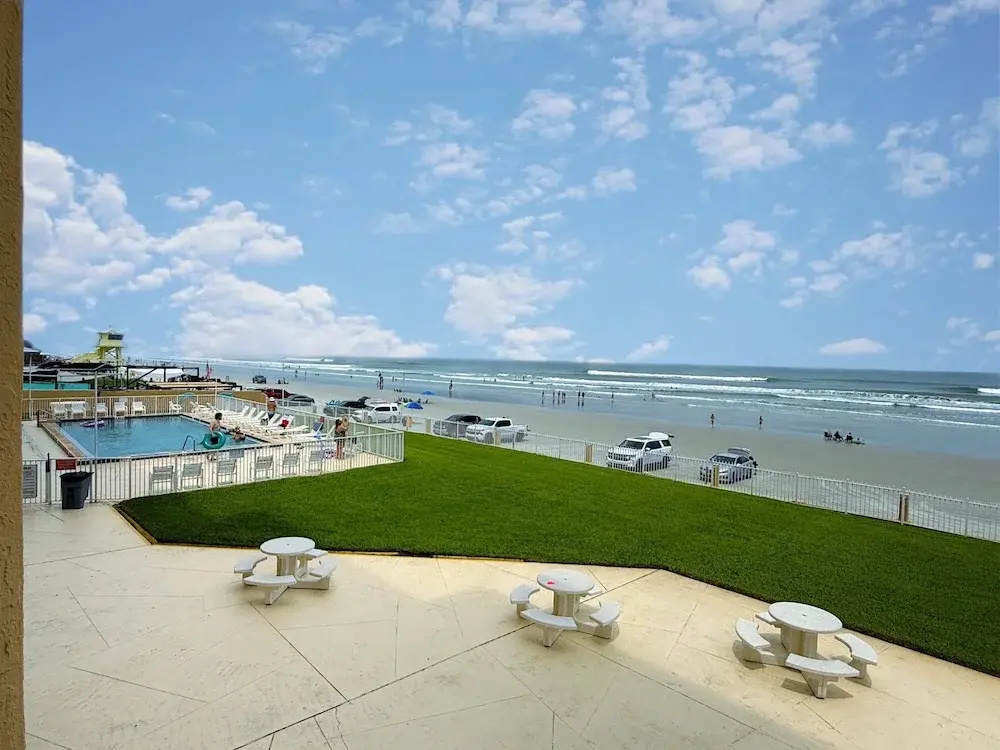Oceania Beach Club 201