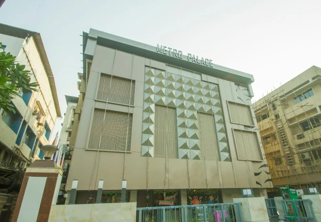 Hotel Metro Palace