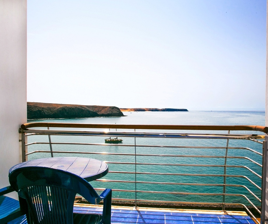 Balcony & Terrace