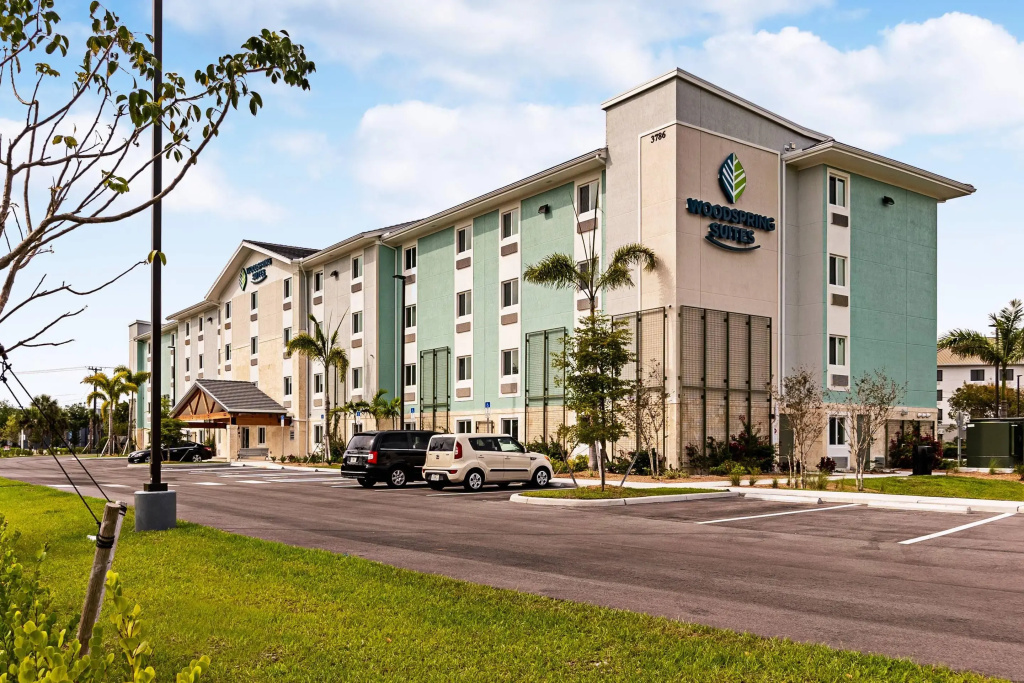 WoodSpring Suites Naples East