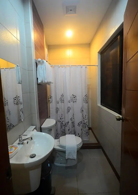 Deluxe Double room (full double bed)