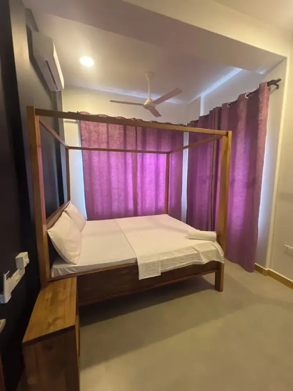 Economy room