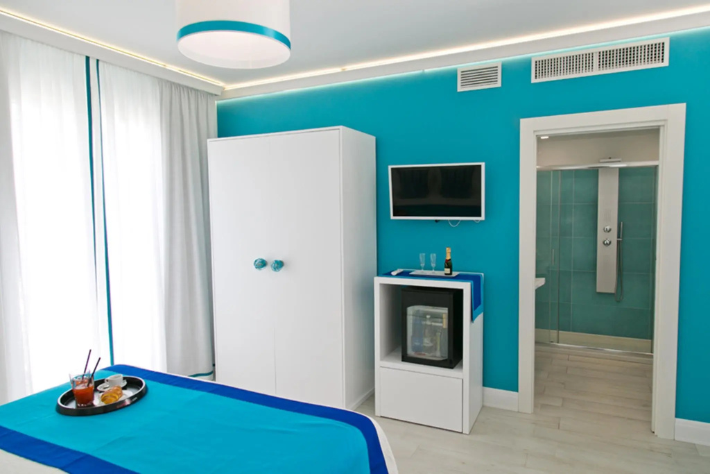 Superior Double room with balcony (full double bed)