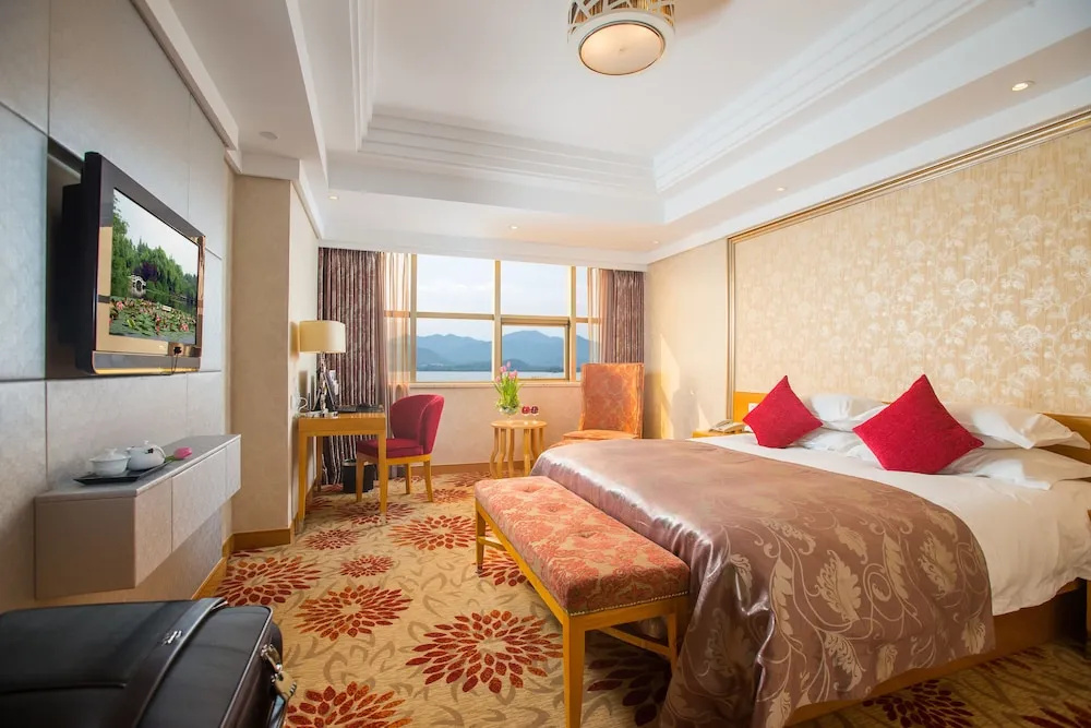 Huachen International Hotel - Chambres