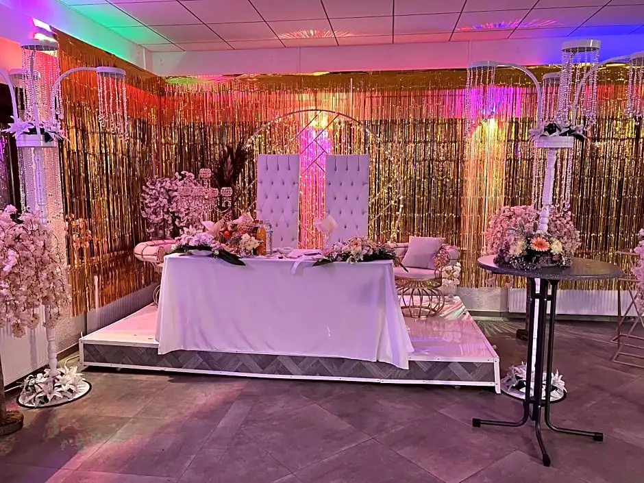 Lobby & Reception