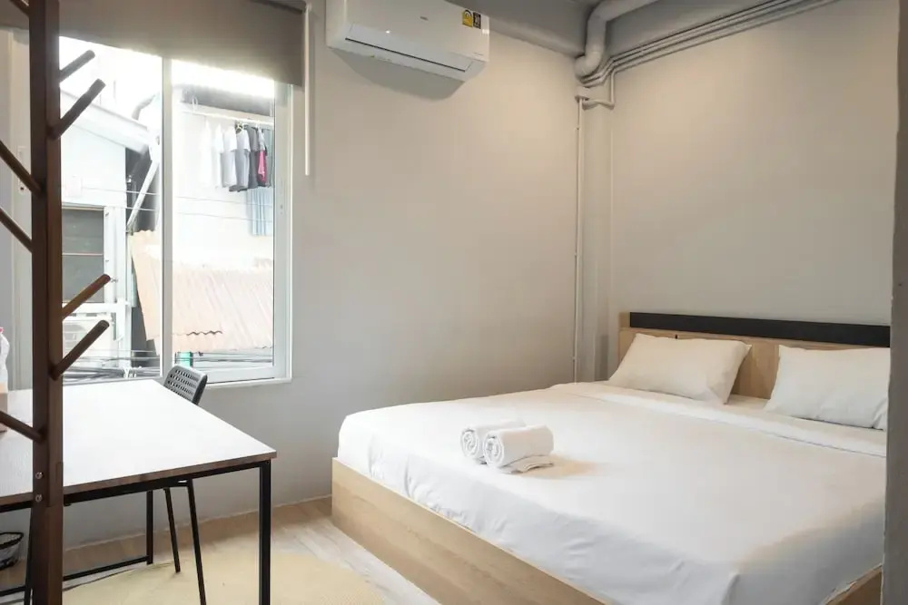 Standard Double room (full double bed)
