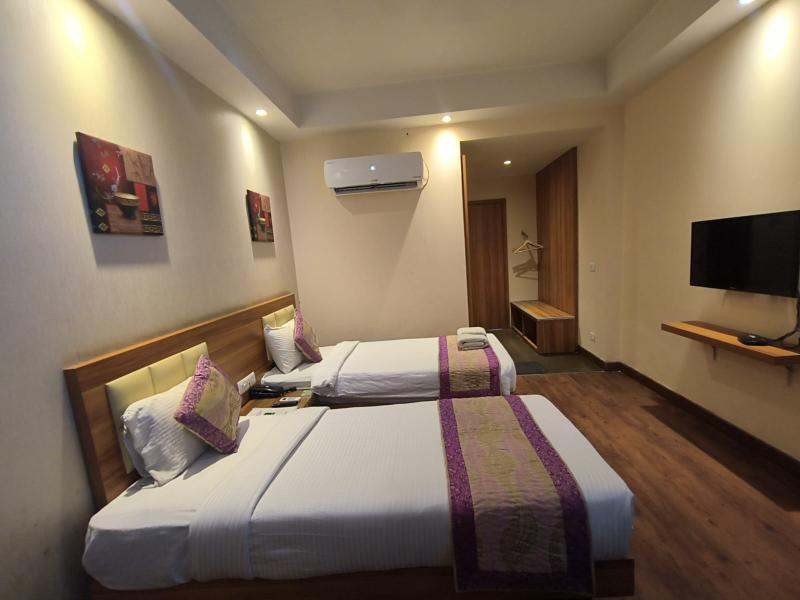 Hotel Le Roi Haridwar @ Har Ki Pauri Road - Chambres