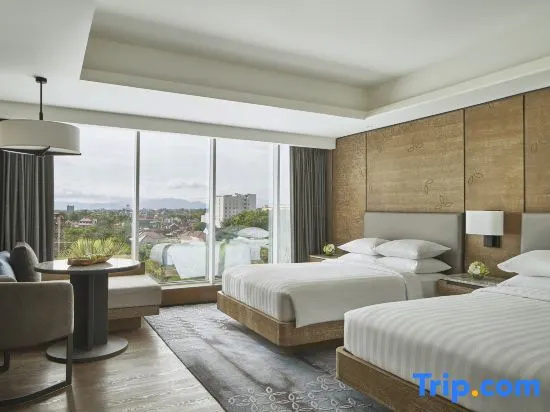 Standard Double Club room with view (twin beds)