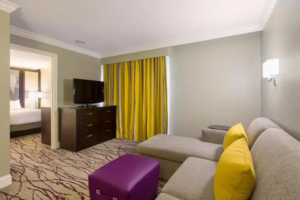 DoubleTree by Hilton Hotel Savannah Historic District - Chambres