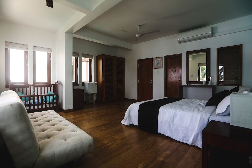 Footprints Villa