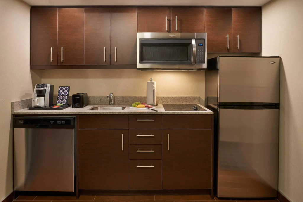 1 Bedroom Double Suite (full double bed)