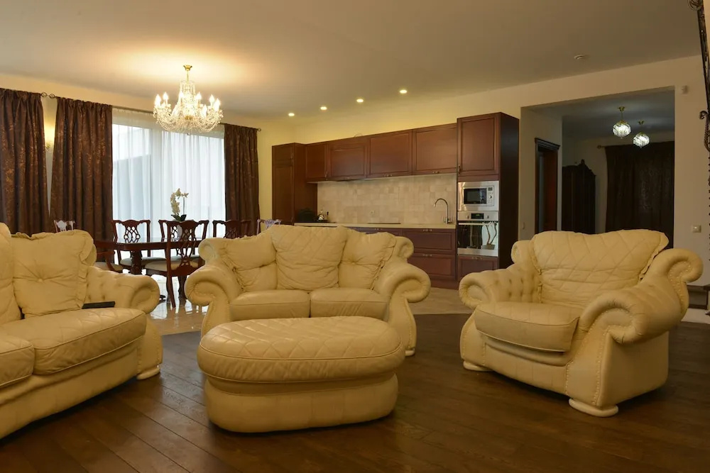Mega House