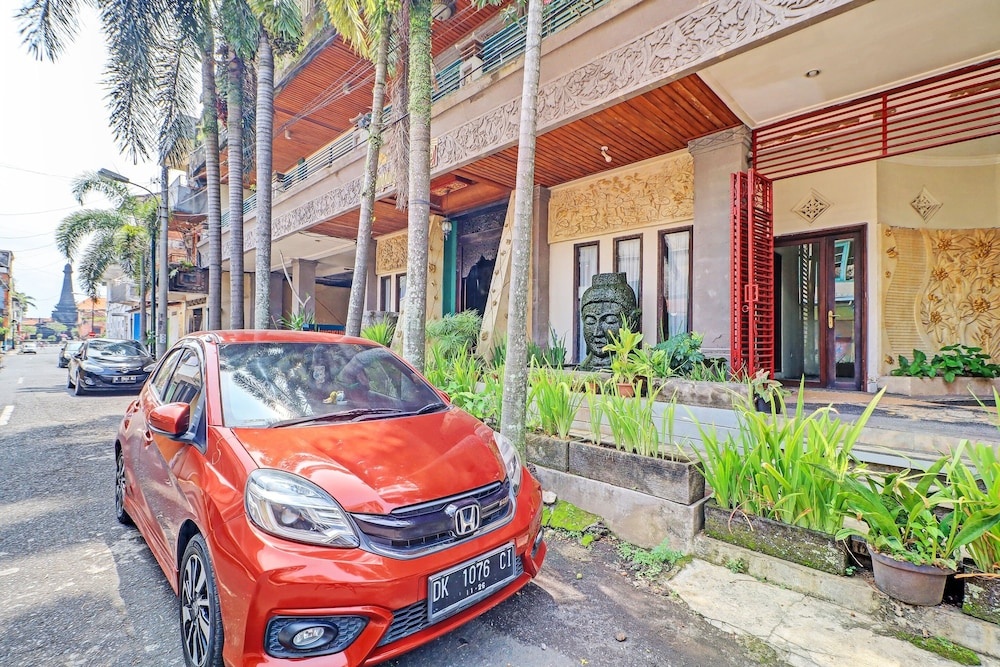 OYO 92439 Hotel Tower Klungkung in Semarapura