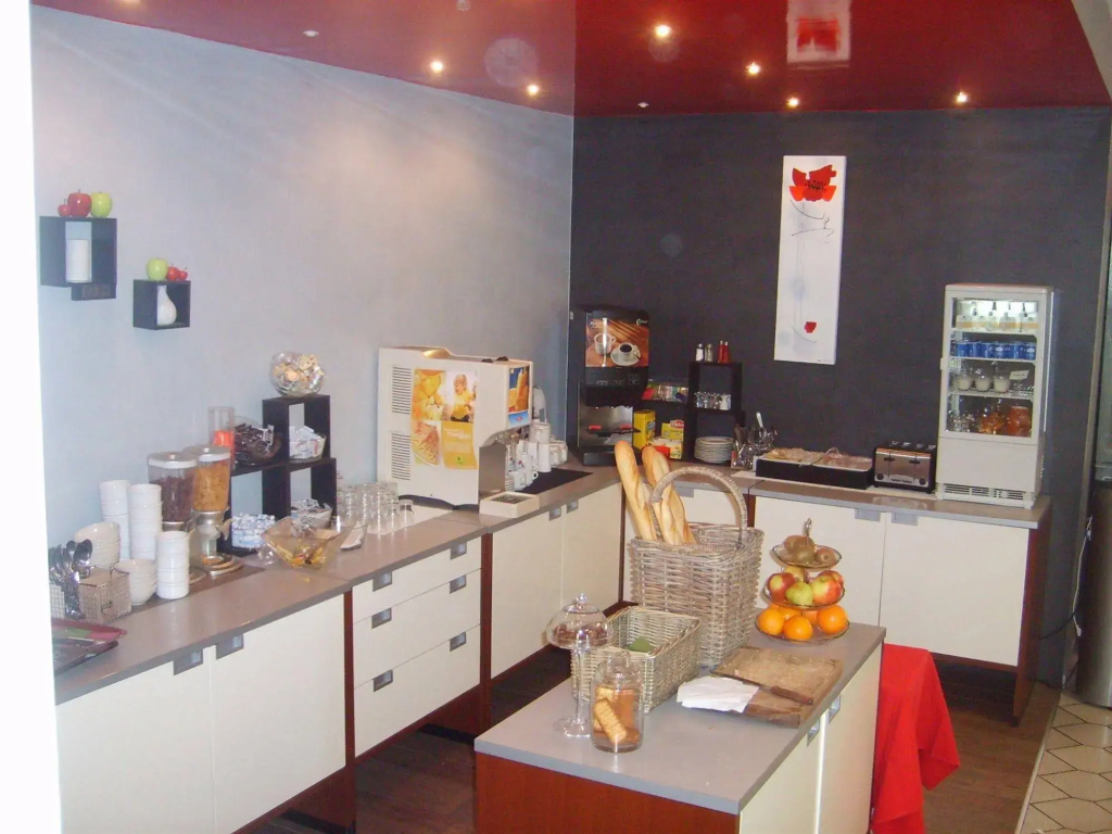 Hotel photo 12