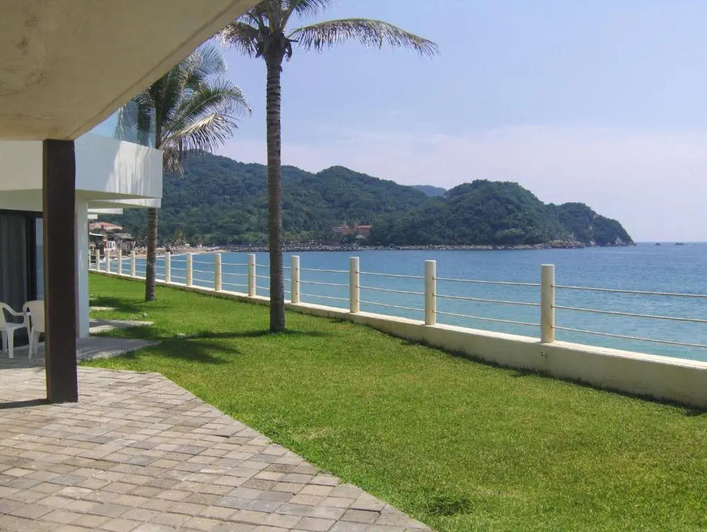 Beach & Waterfront