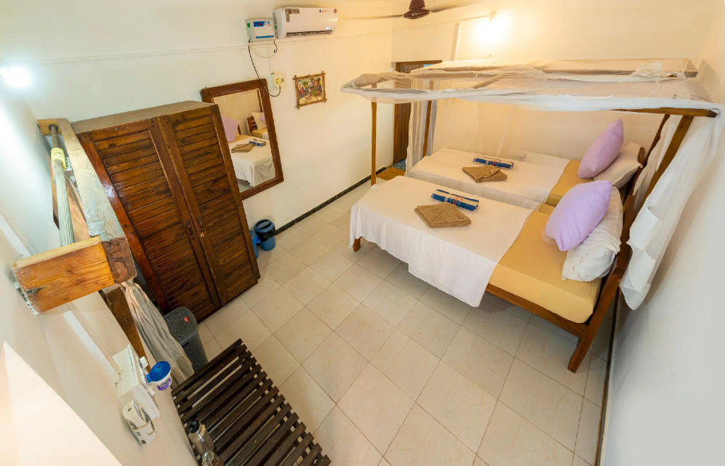 Standard Basement room