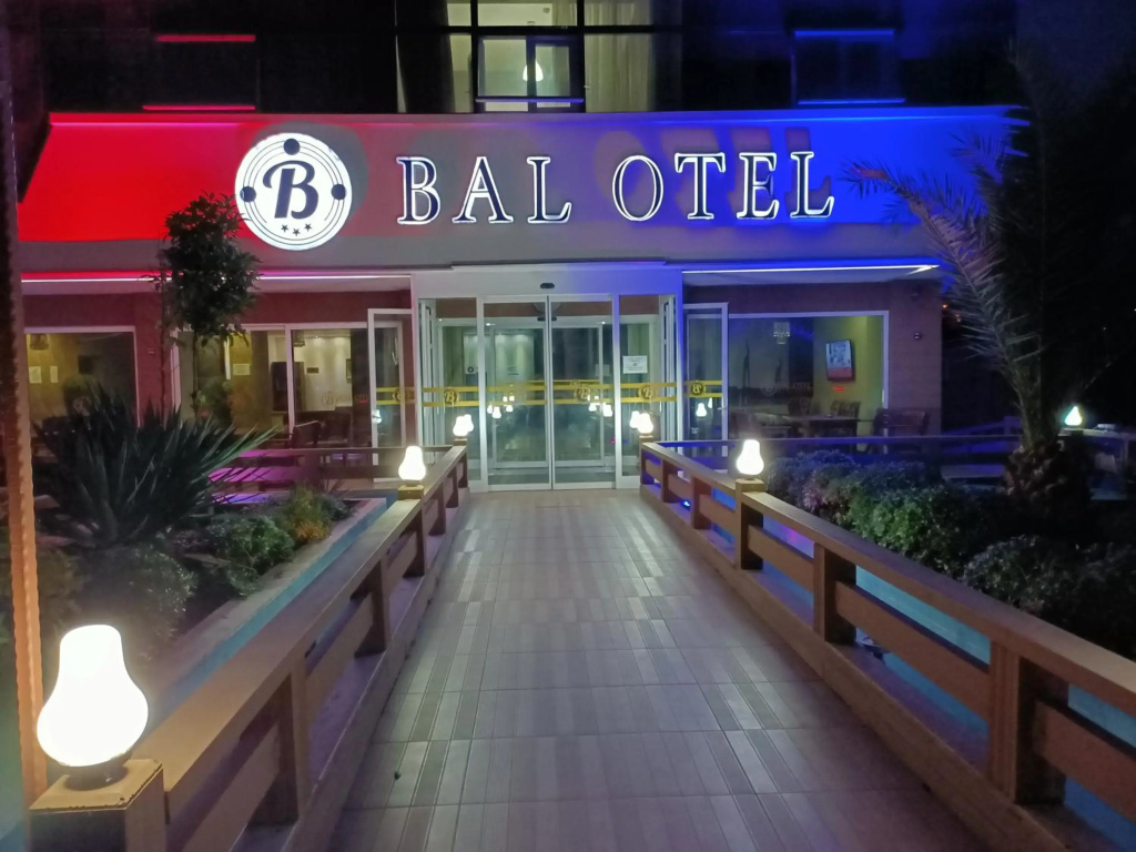 Bal Otel