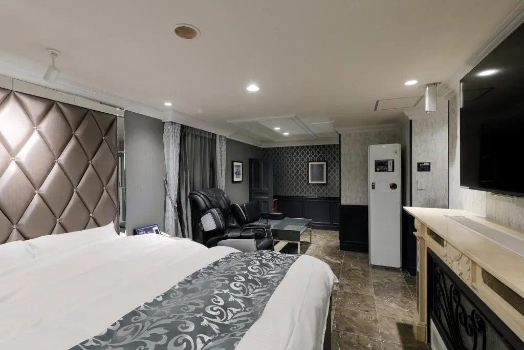 ホテルバースデーきよす店 HOTEL Birthday kiyosu