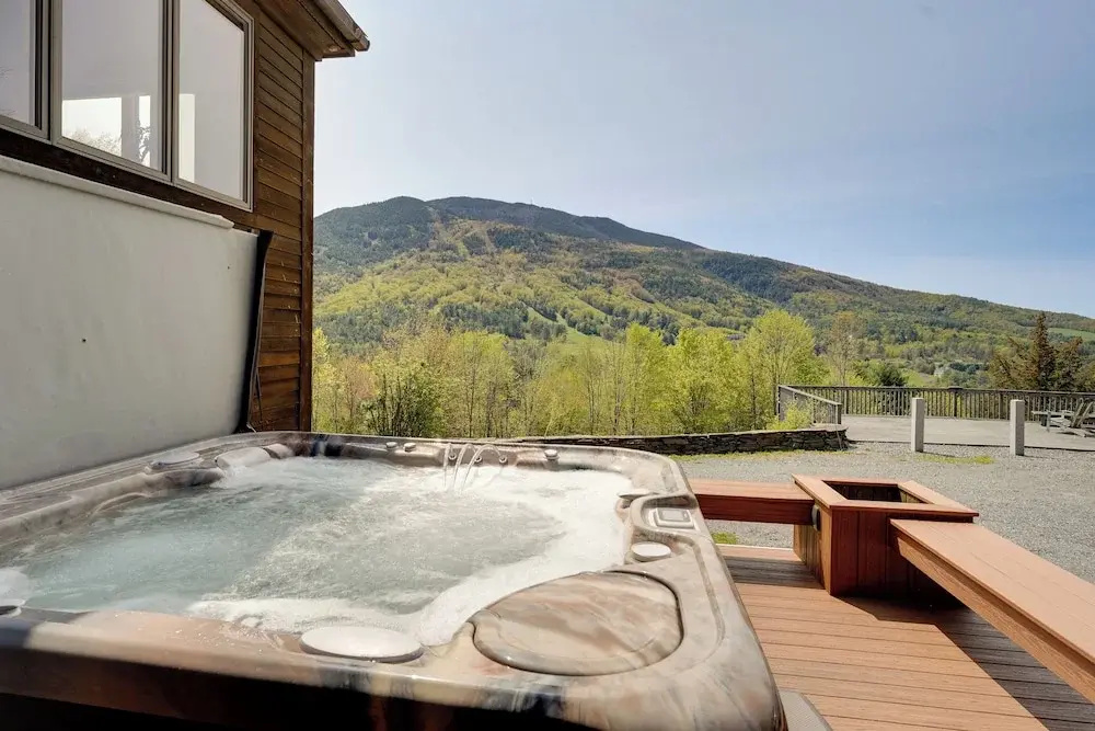 Luxury Vermont Vacation Rental: Private Hot Tub!