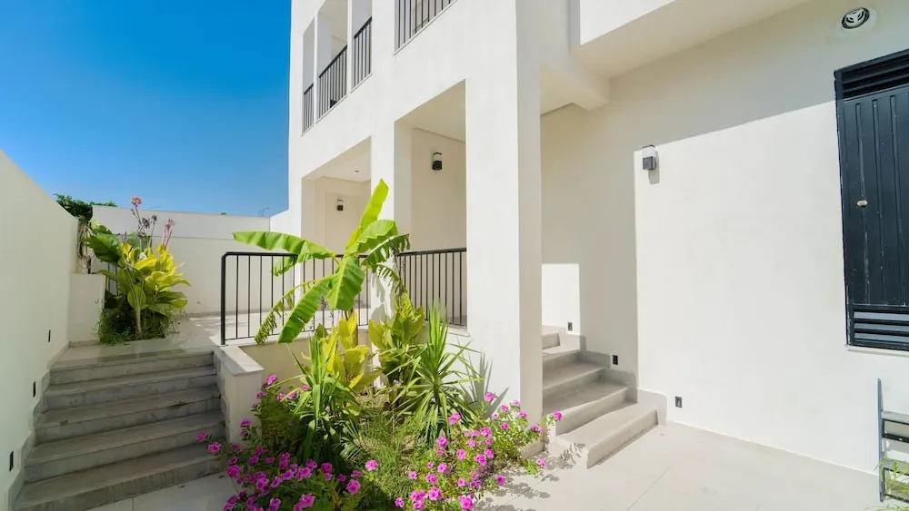 Aurora La Marsa RDC Modernit Charme