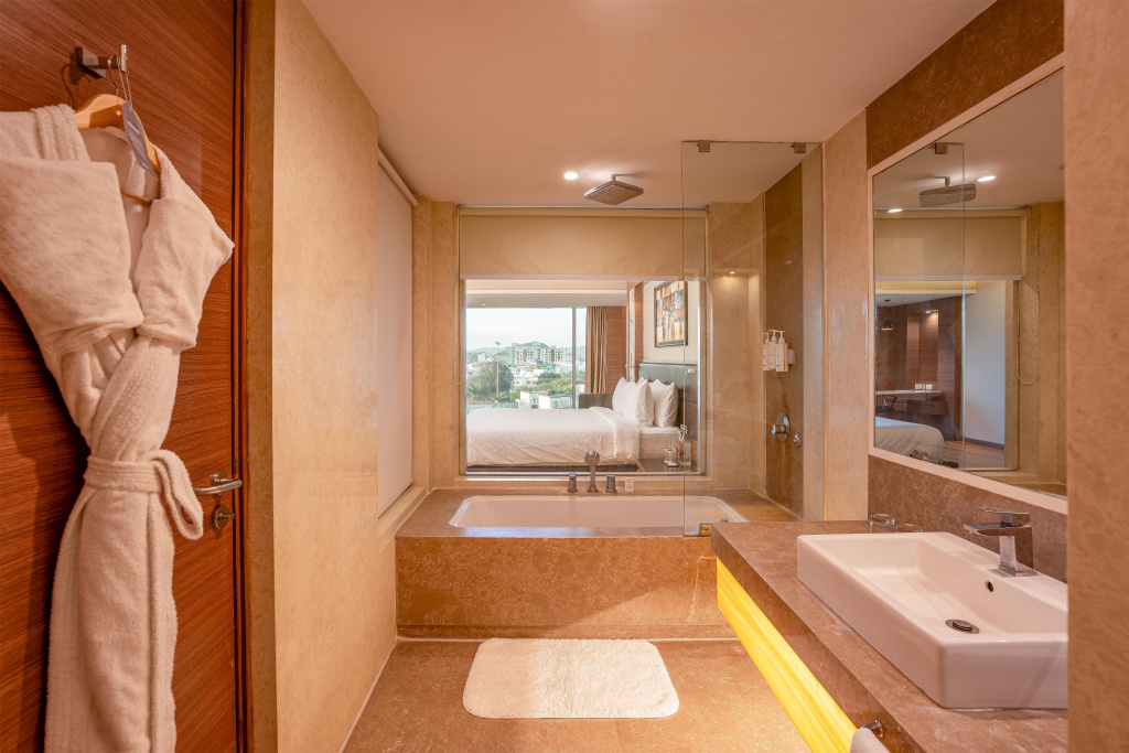 1 Bedroom Suite